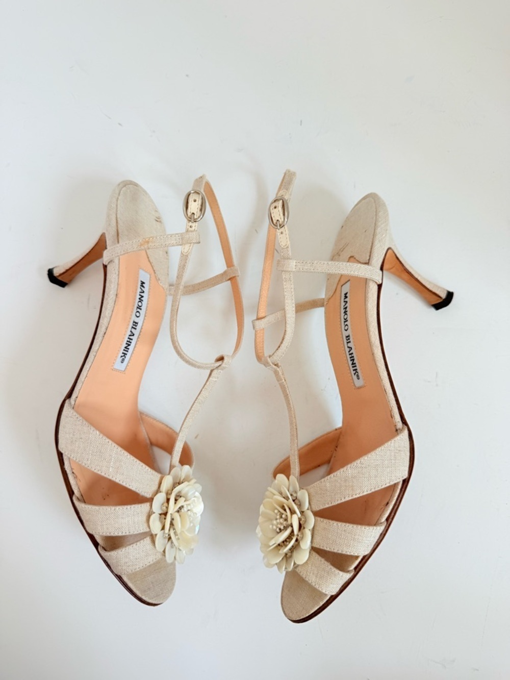 Manolo Blahnik “Cointreau” Archival Linen Mother-of-Pearl Floral  Sandals 39.5 - Picture 8 of 12